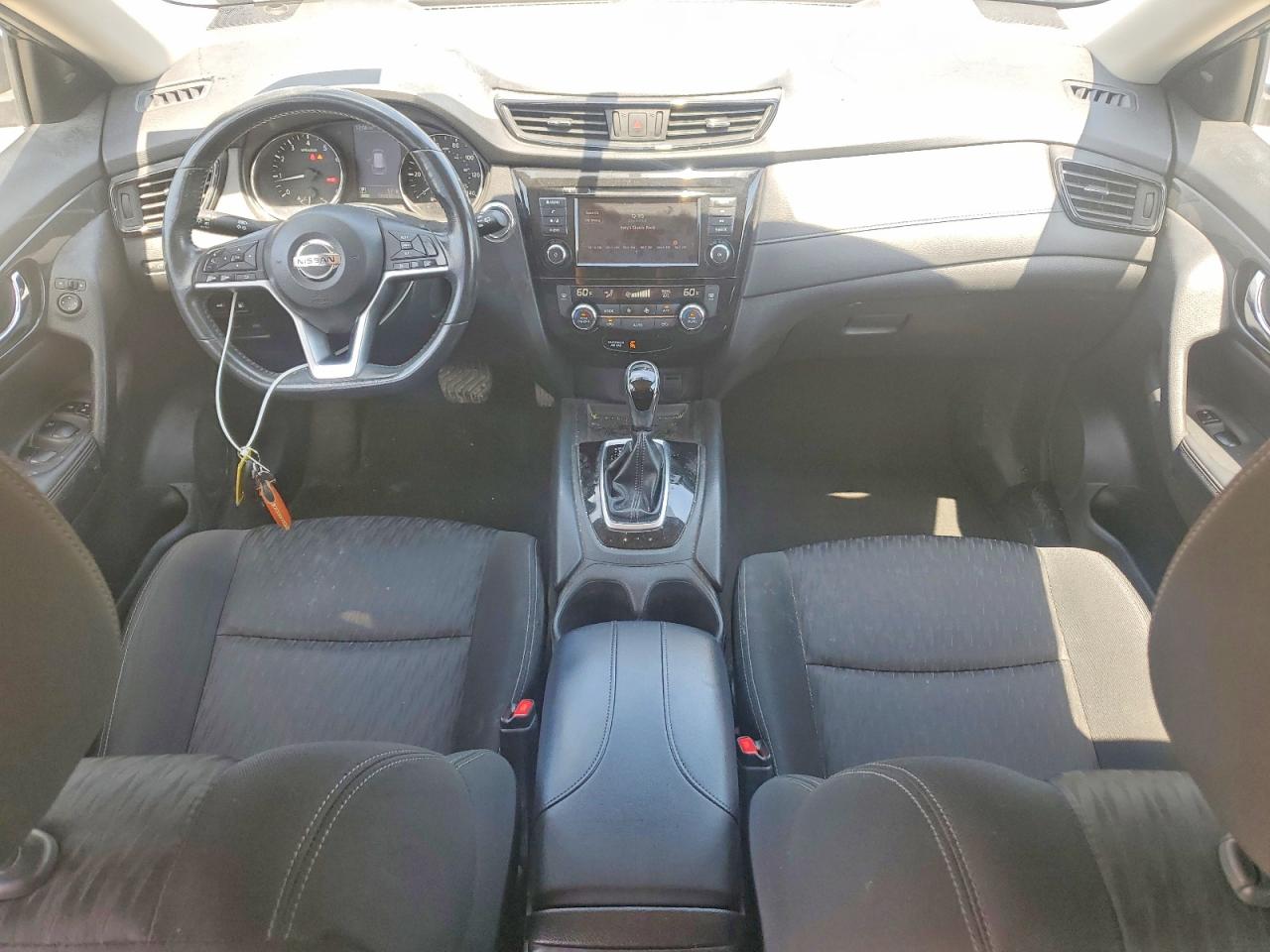 2018 NISSAN ROGUE SV photo 8