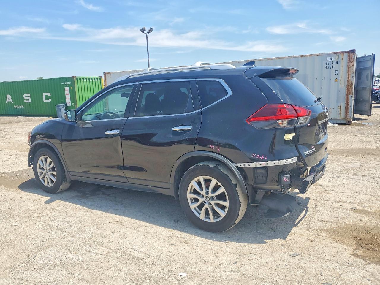 2018 NISSAN ROGUE SV photo 2