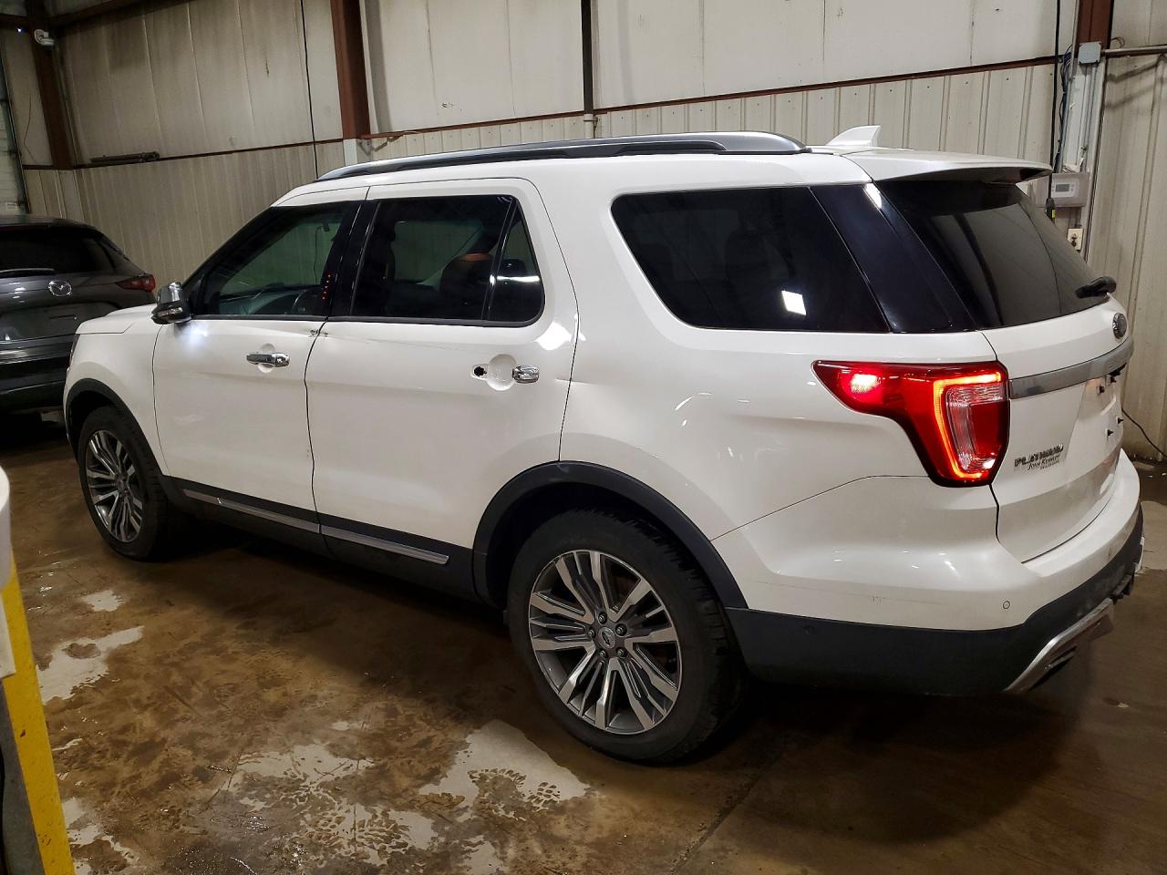 2016 FORD EXPLORER PLATINUM photo 3