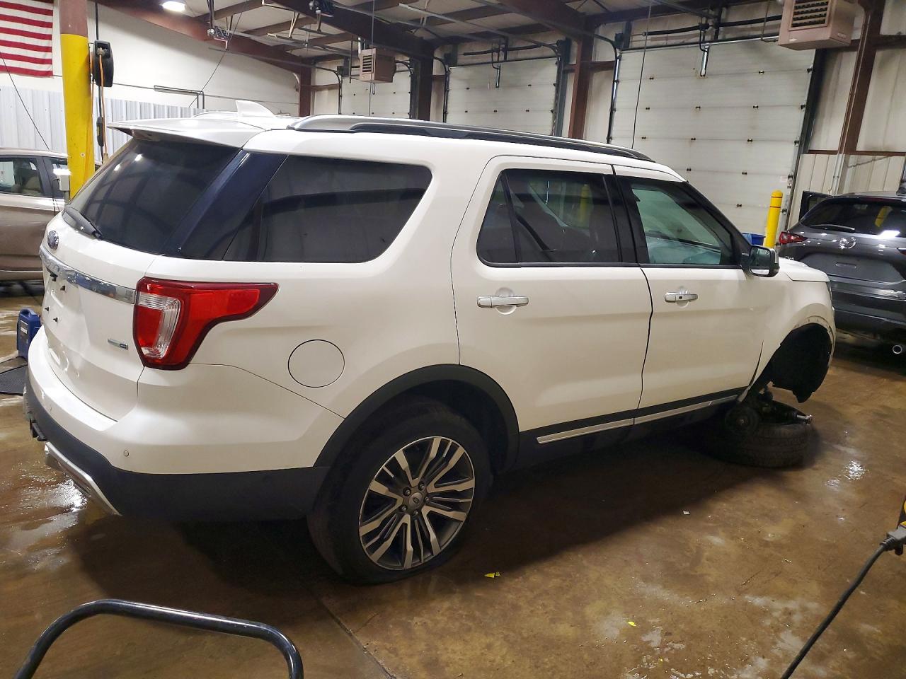 2016 FORD EXPLORER PLATINUM photo 5