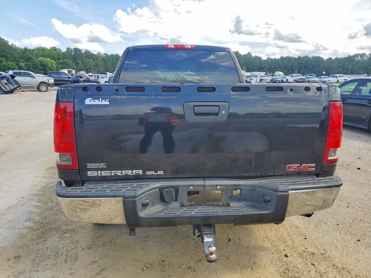2011 GMC SIERRA C1500 SLE photo 11