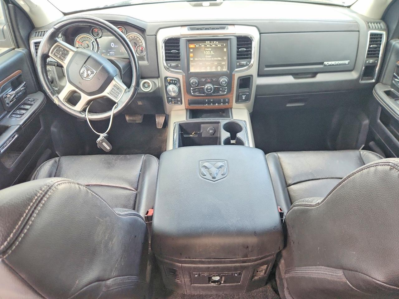 2014 RAM 1500 LARAMIE photo 15