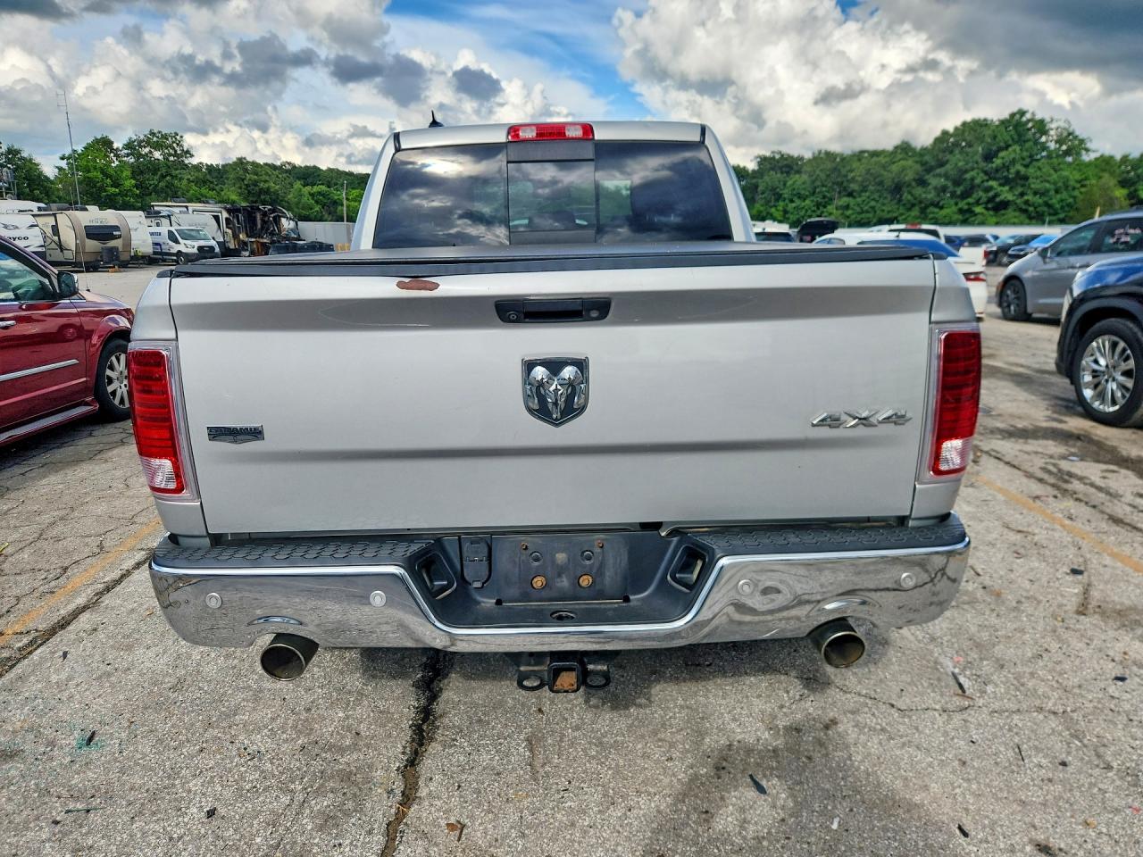 2014 RAM 1500 LARAMIE photo 11