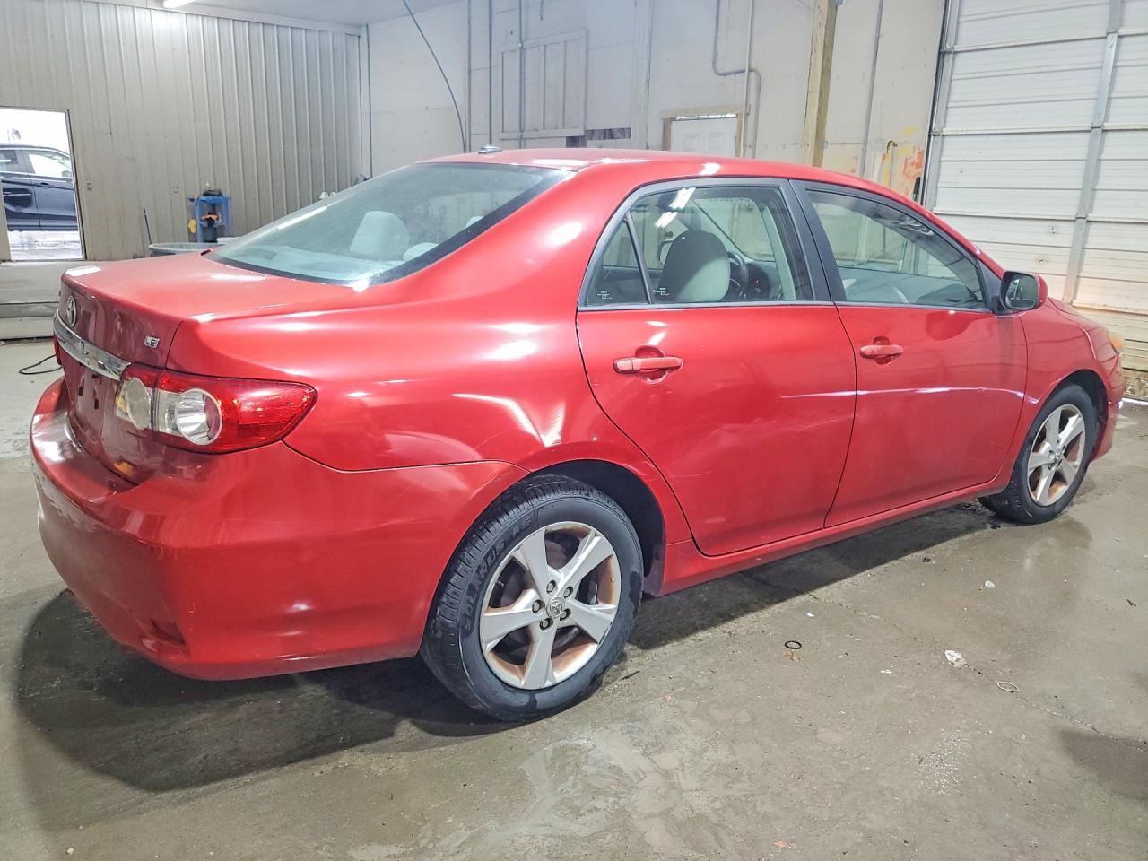 2012 TOYOTA COROLLA LE photo 5