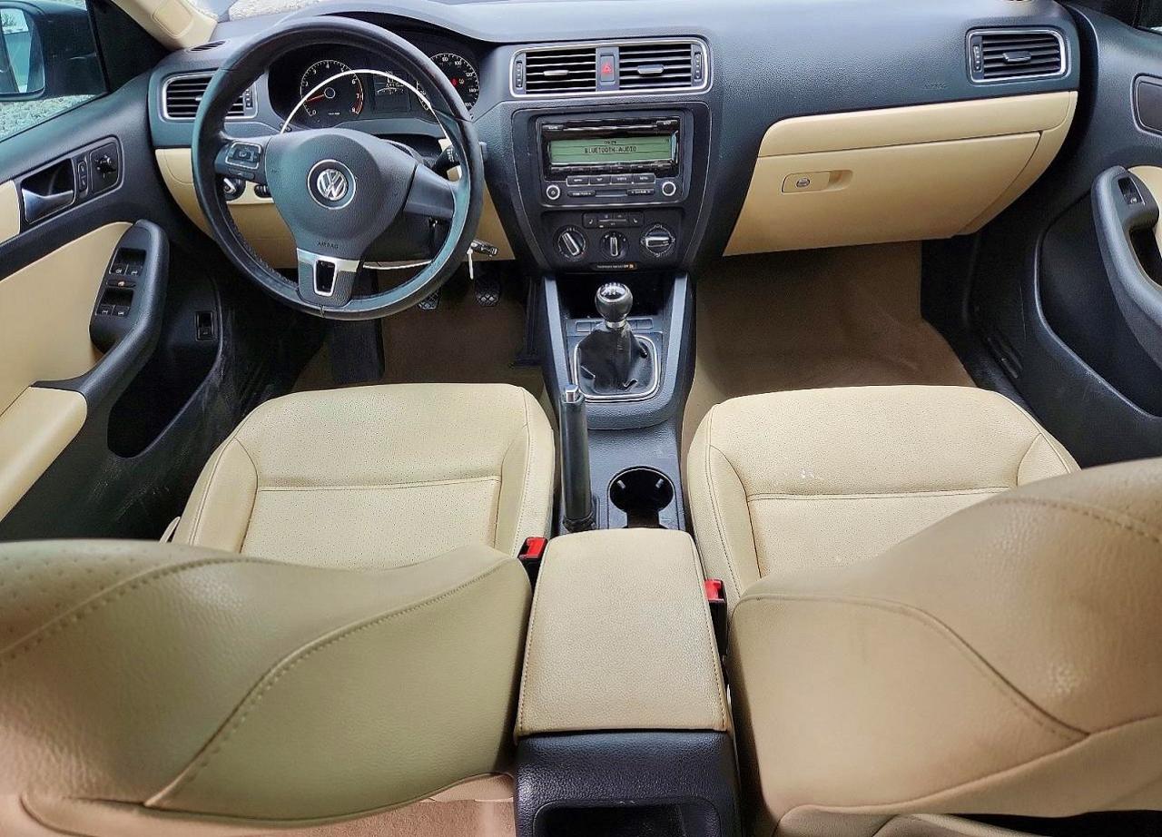 2011 VOLKSWAGEN JETTA SE photo 15