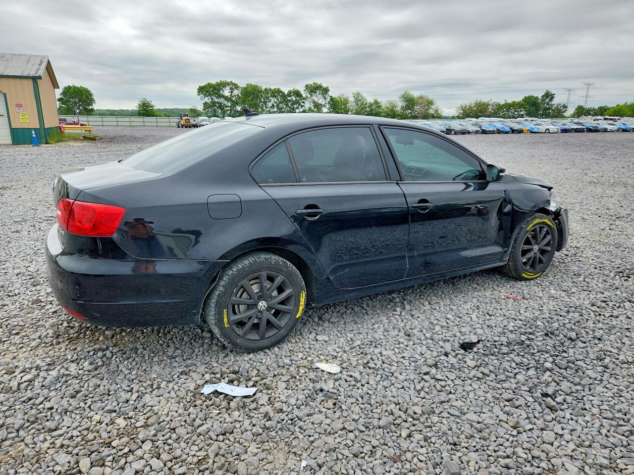 2011 VOLKSWAGEN JETTA SE photo 5
