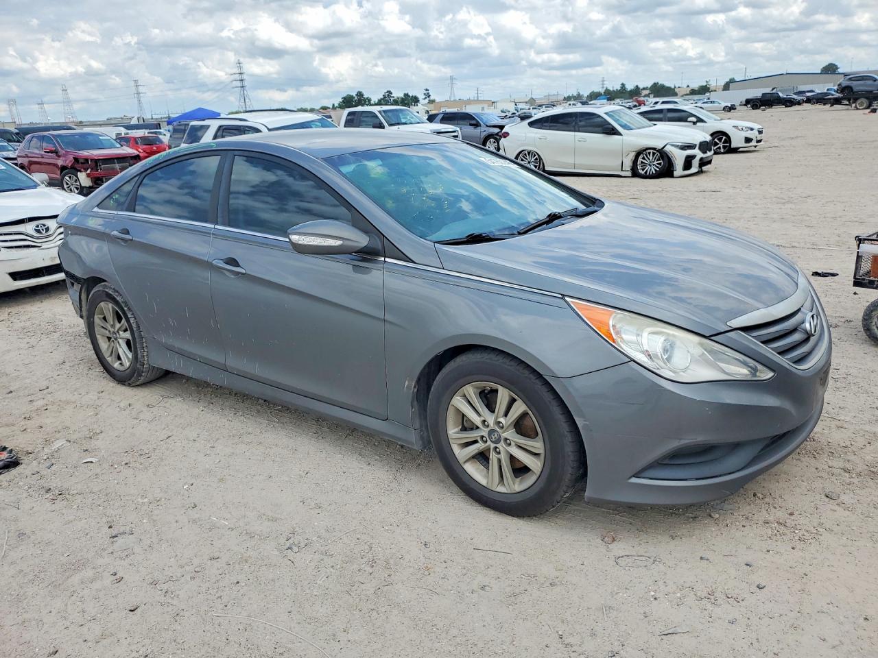 2014 HYUNDAI SONATA GLS photo 10