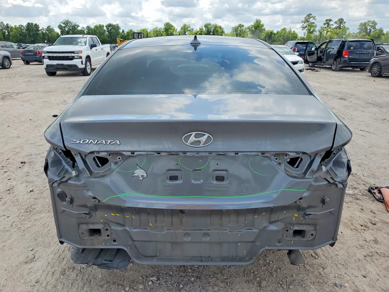 2014 HYUNDAI SONATA GLS photo 16