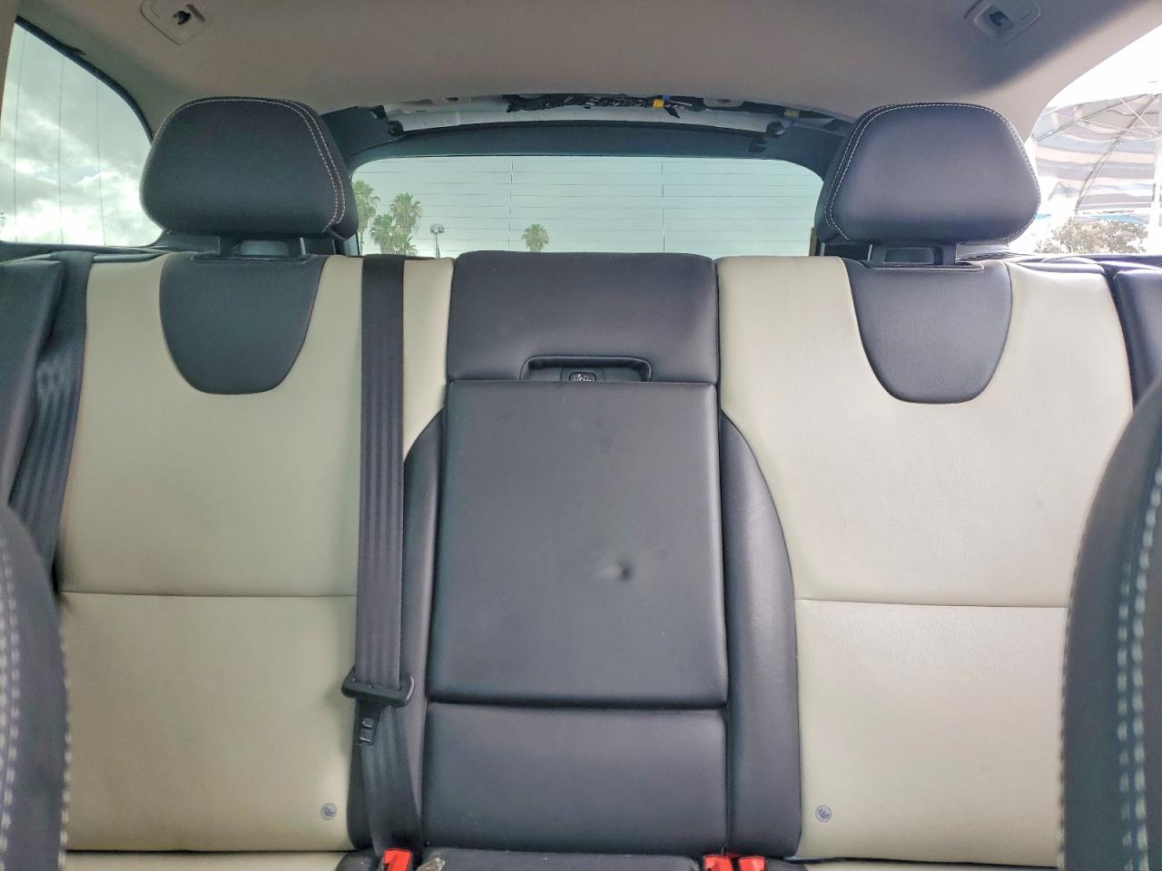 2017 VOLVO XC60 T6 DYNAMIC photo 19