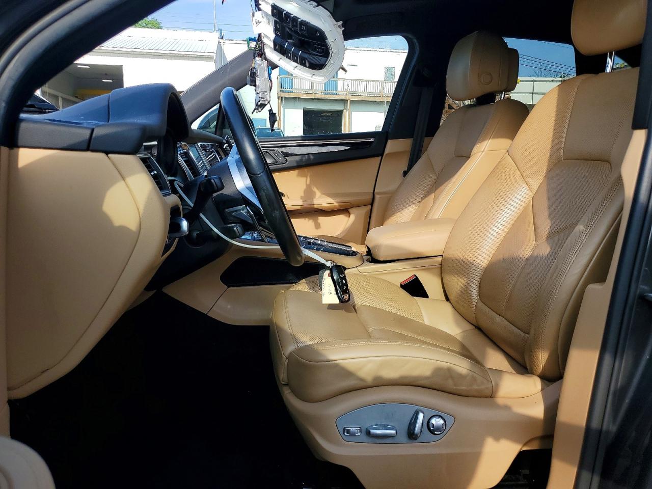 2018 PORSCHE MACAN photo 19