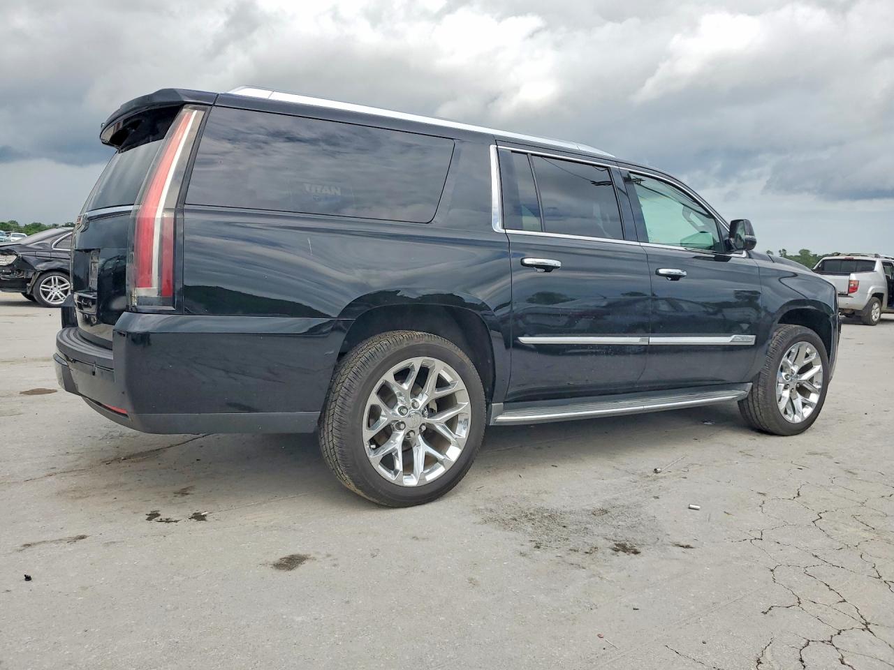 2015 CADILLAC ESCALADE ESV LUXURY photo 5
