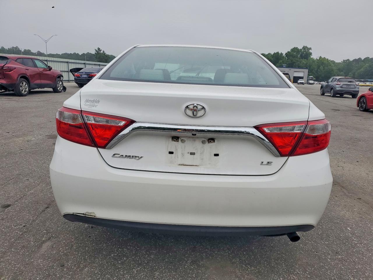 2017 TOYOTA CAMRY LE photo 11