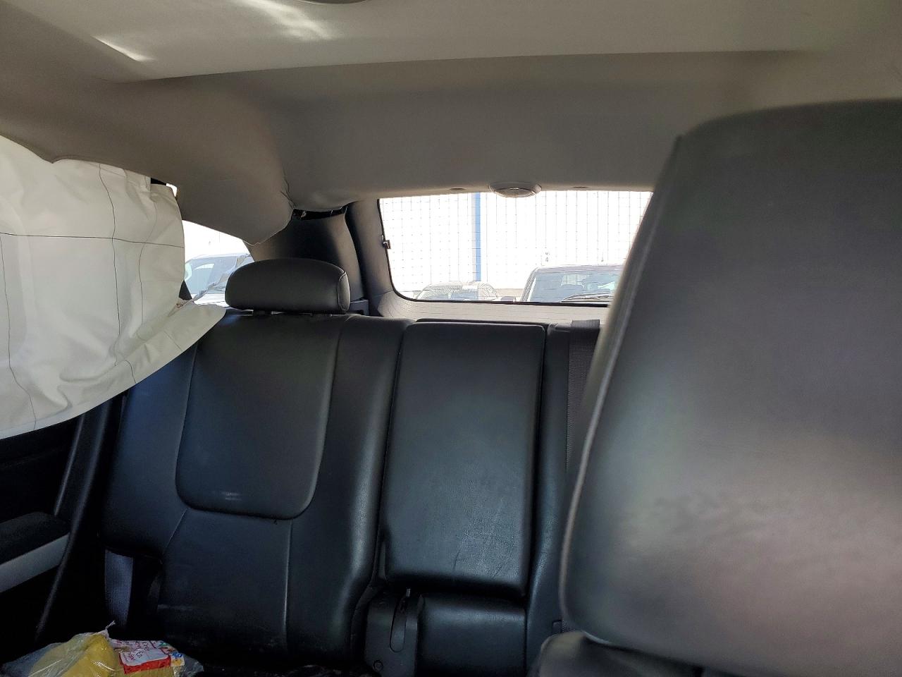 2009 PONTIAC TORRENT photo 19