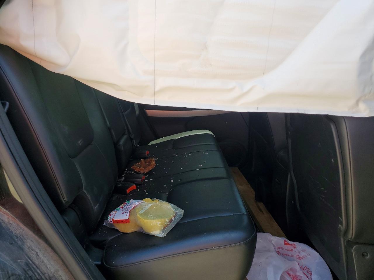 2009 PONTIAC TORRENT photo 21