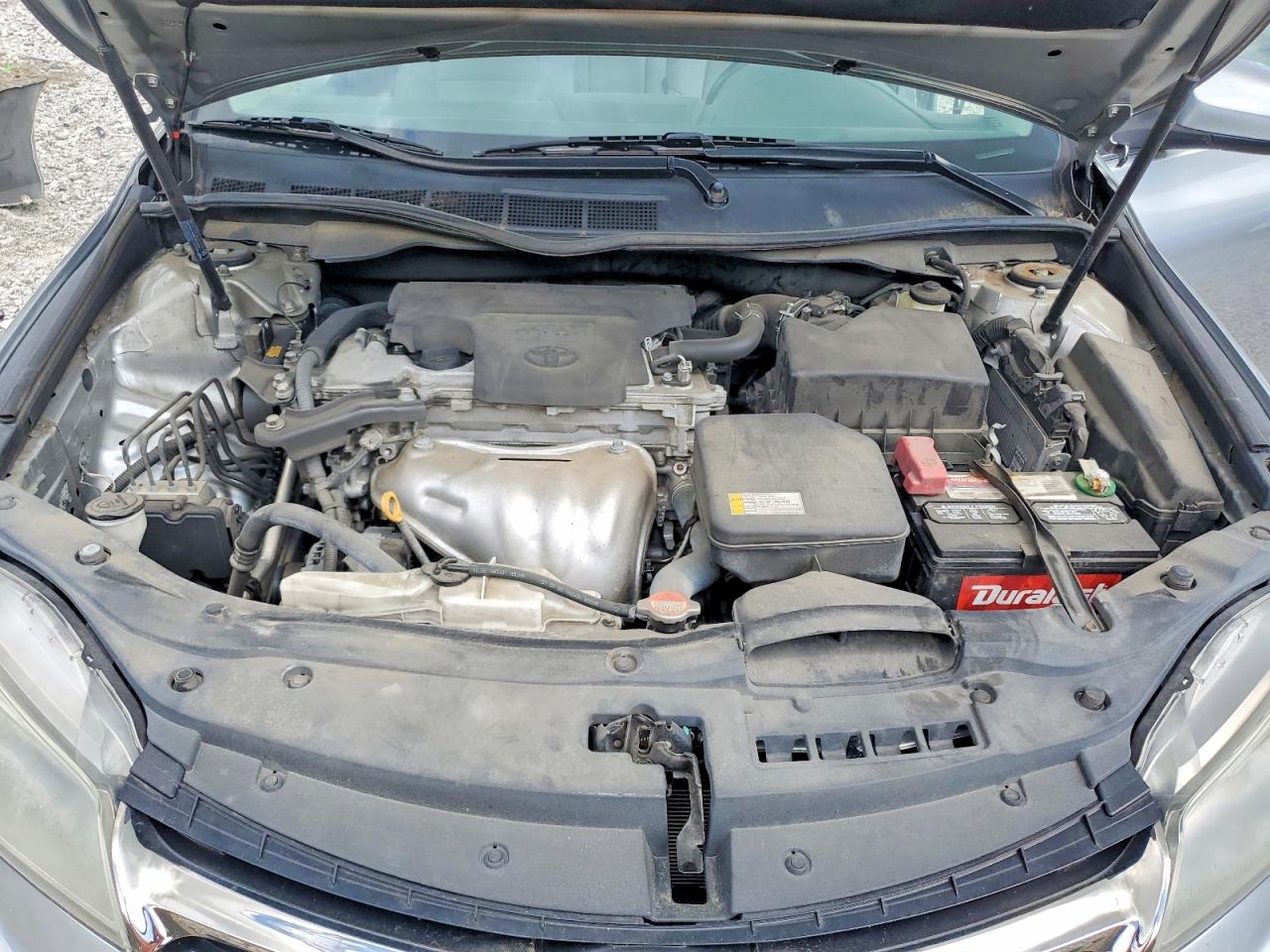 2016 TOYOTA CAMRY SE photo 31