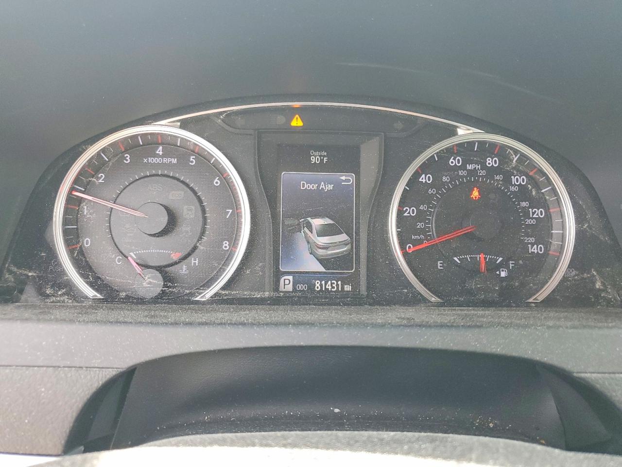 2016 TOYOTA CAMRY SE photo 25