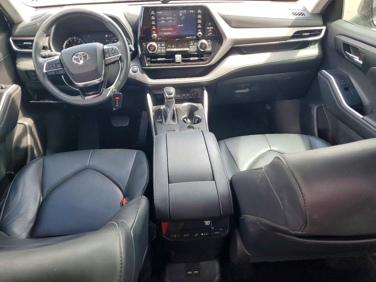 2020 TOYOTA HIGHLANDER XLE photo 15