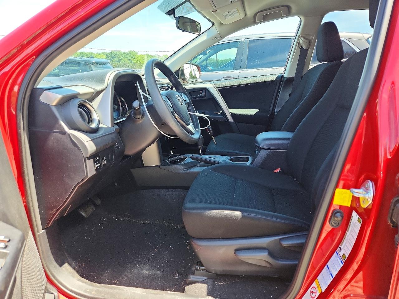 2016 TOYOTA RAV4 LE photo 19