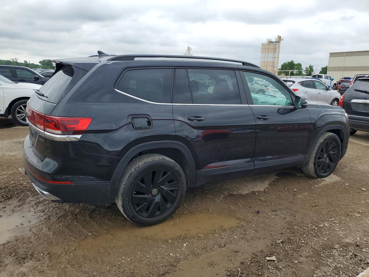 2024 VOLKSWAGEN ATLAS SE photo 5