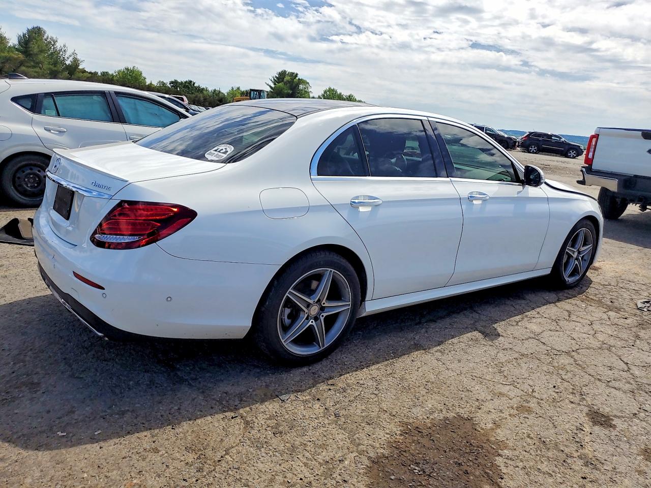 2017 MERCEDES-BENZ E 300 4MATIC photo 5
