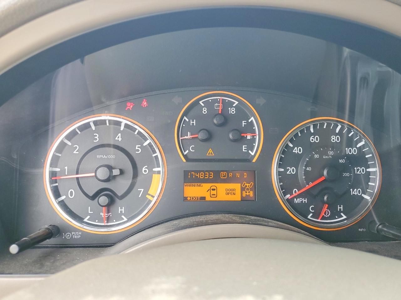 2011 NISSAN ARMADA SV photo 25