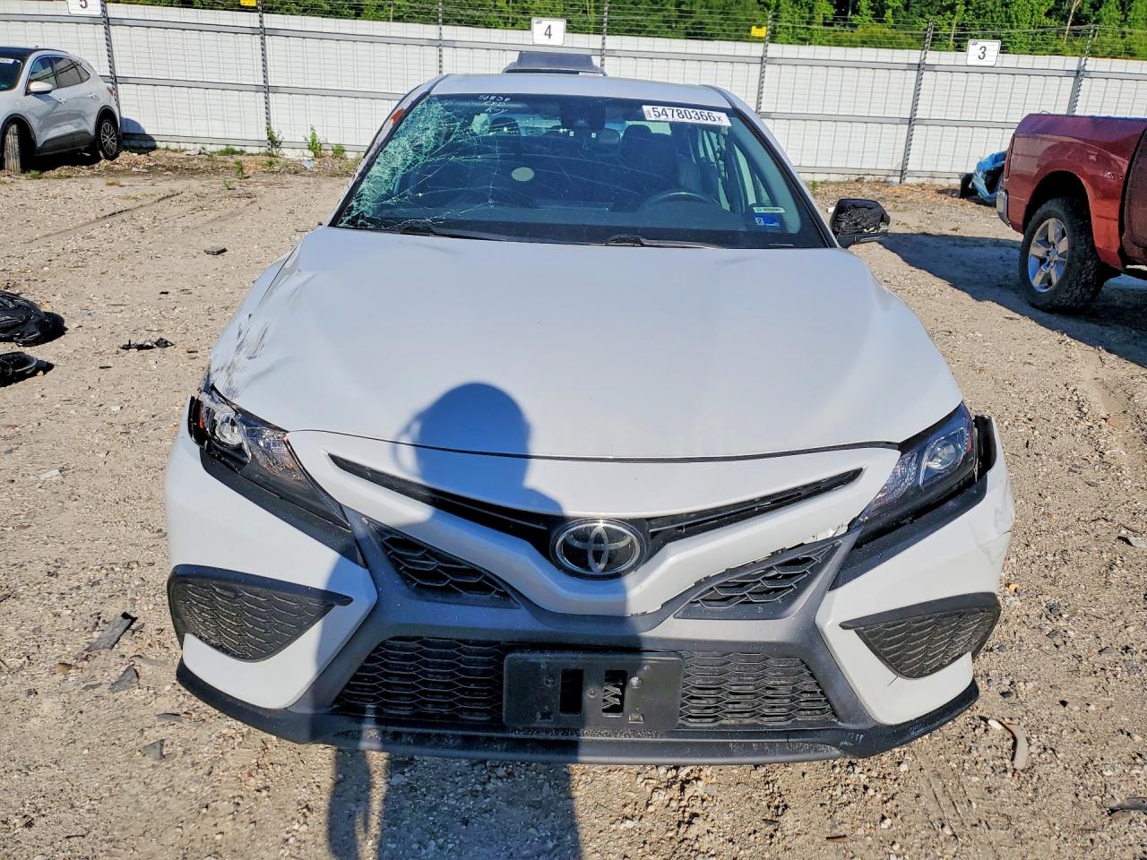 2022 TOYOTA CAMRY SE photo 9