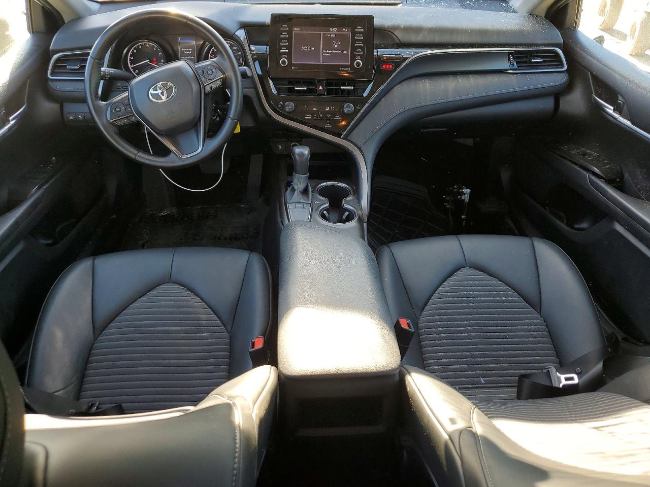 2022 TOYOTA CAMRY SE photo 15