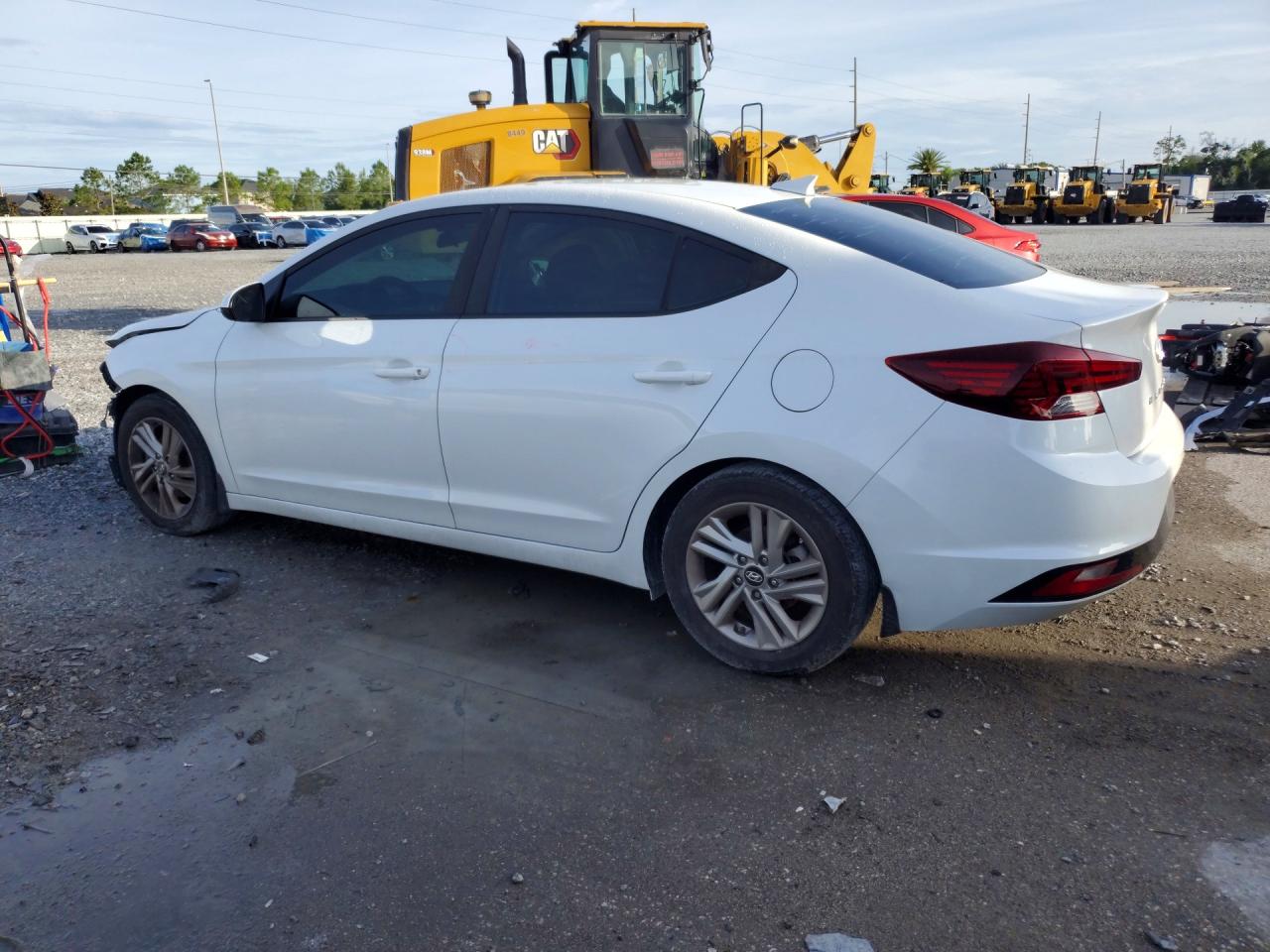 2019 HYUNDAI ELANTRA SEL photo 3