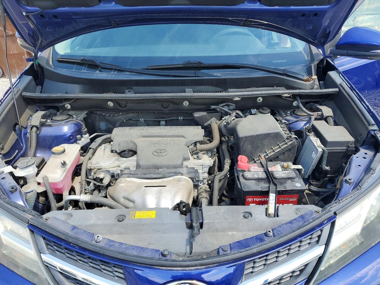 2015 TOYOTA RAV4 XLE photo 23