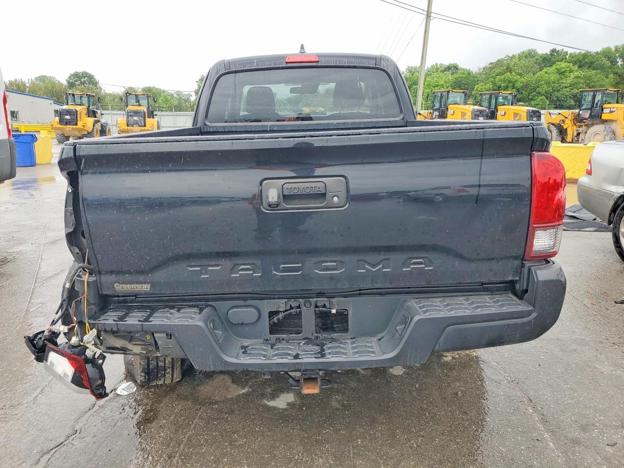 2022 TOYOTA TACOMA SR photo 11