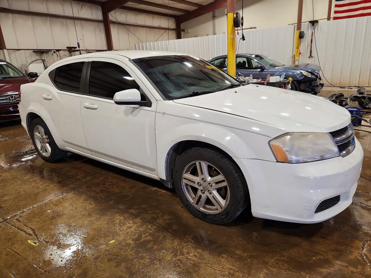2012 DODGE AVENGER SXT photo 10