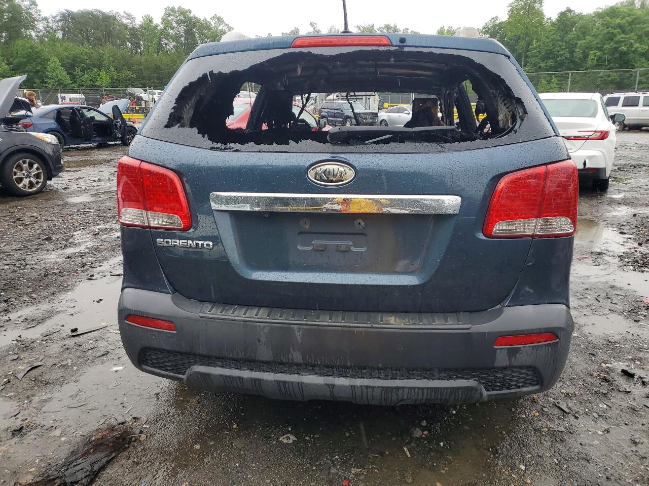 2011 KIA SORENTO LX photo 6