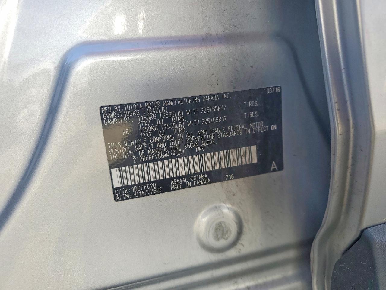 2016 TOYOTA RAV4 XLE photo 13