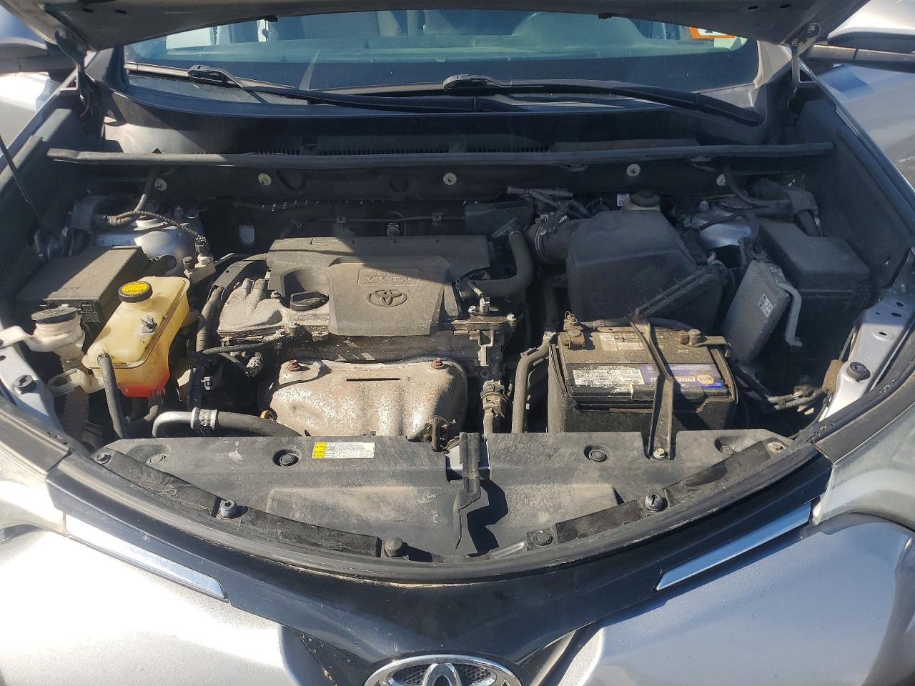 2016 TOYOTA RAV4 XLE photo 12