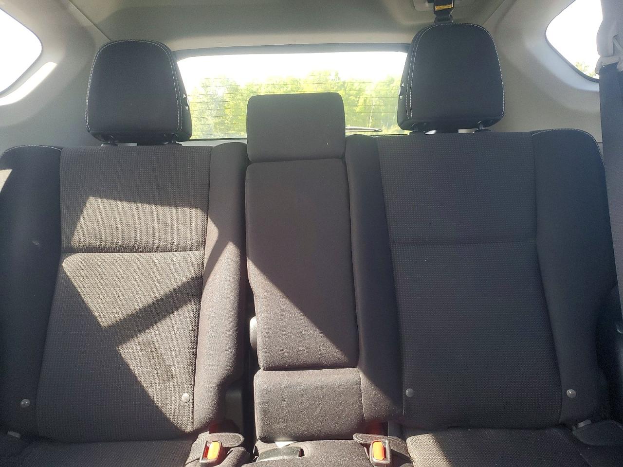 2016 TOYOTA RAV4 XLE photo 10