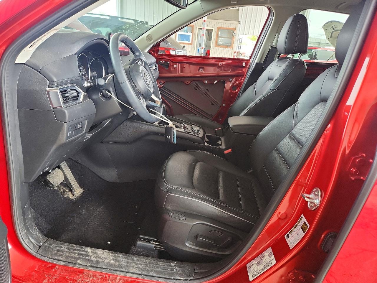 2025 MAZDA CX-5 PREFERRED photo 19