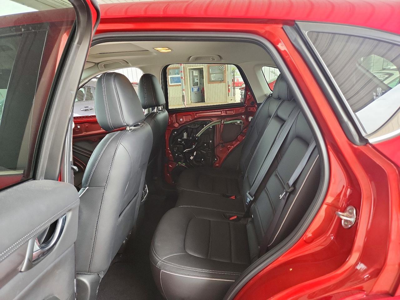 2025 MAZDA CX-5 PREFERRED photo 31