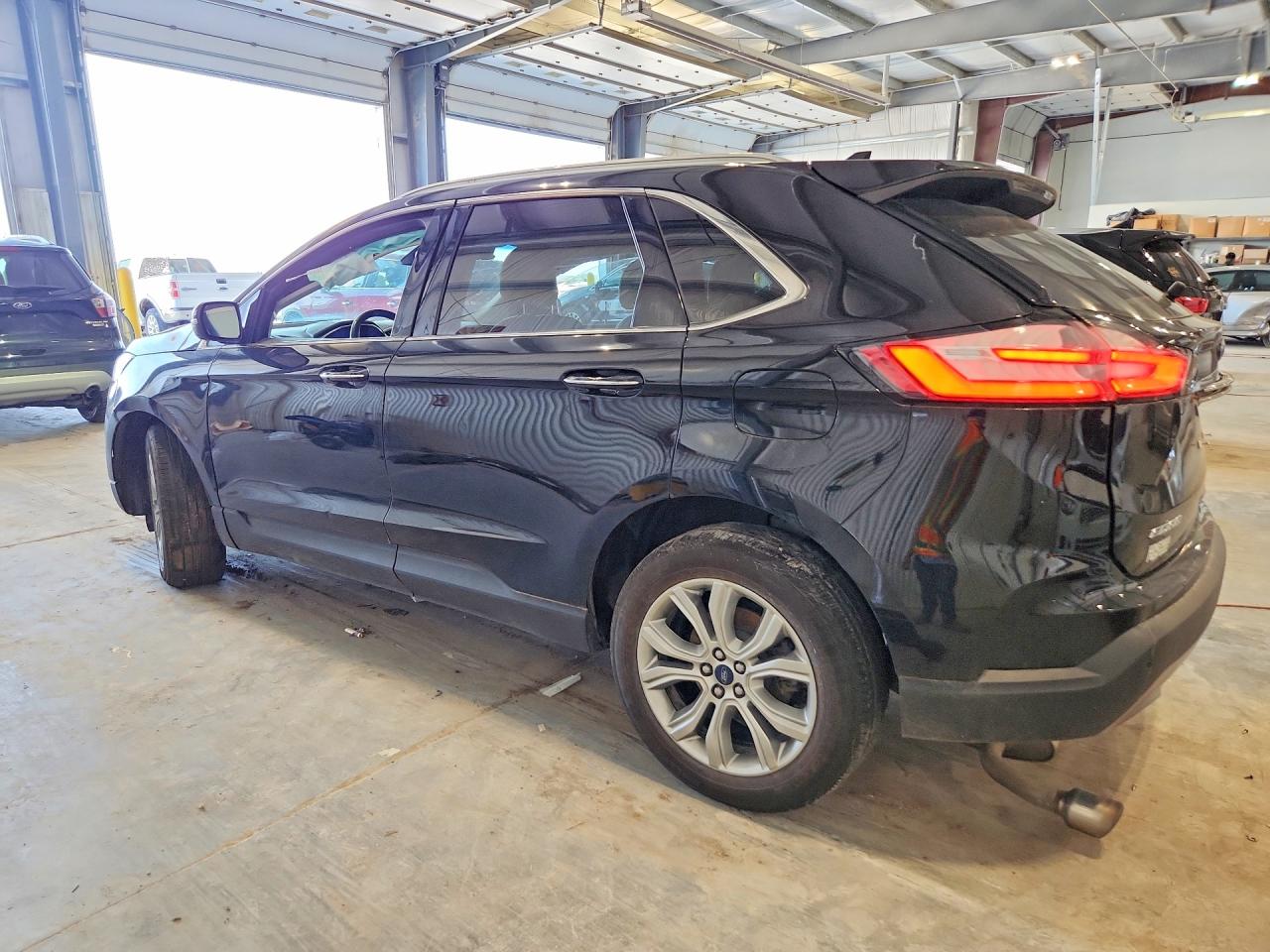 2019 FORD EDGE TITANIUM photo 4