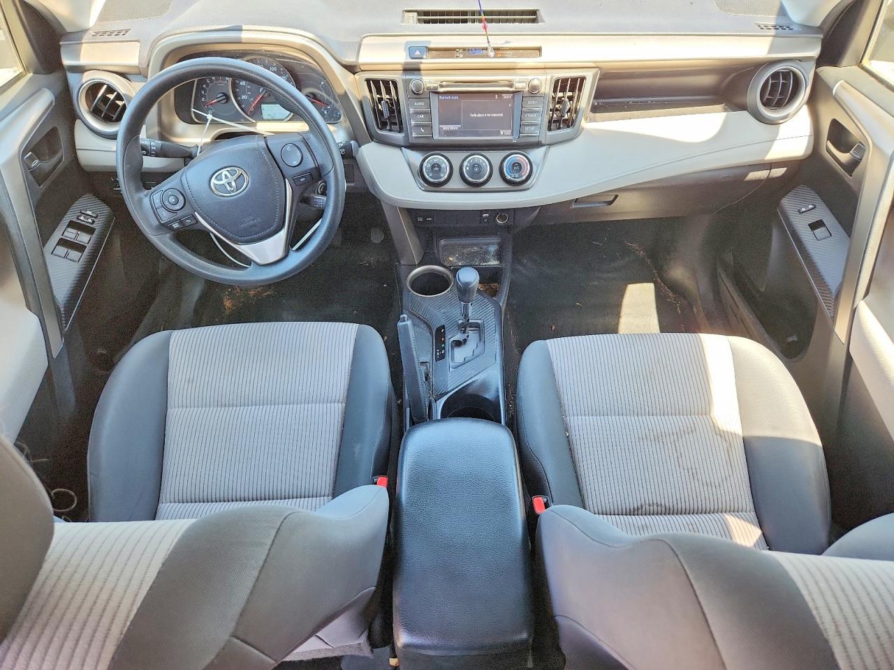 2015 TOYOTA RAV4 LE photo 15