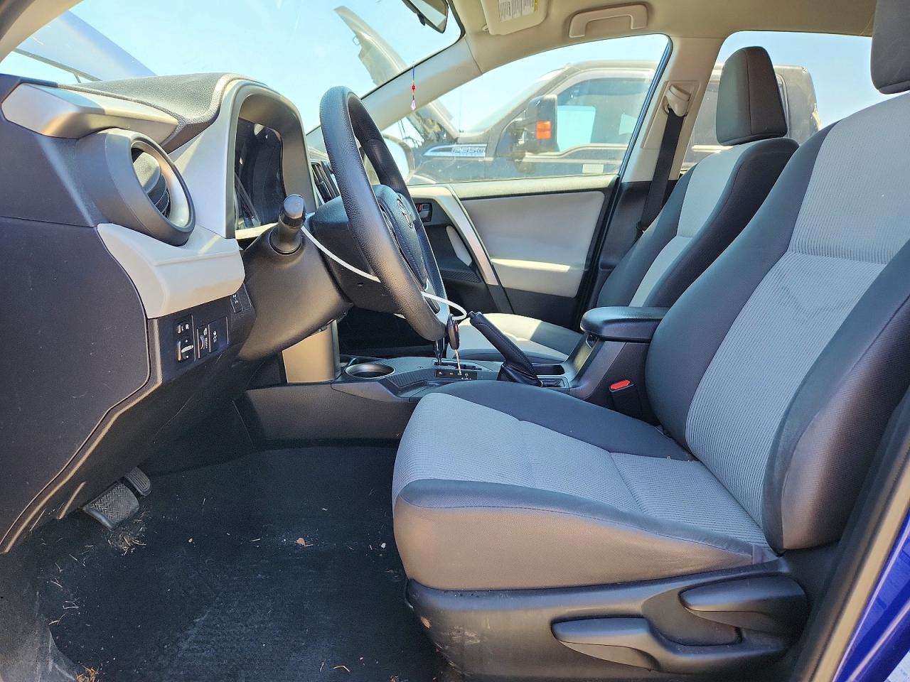 2015 TOYOTA RAV4 LE photo 13