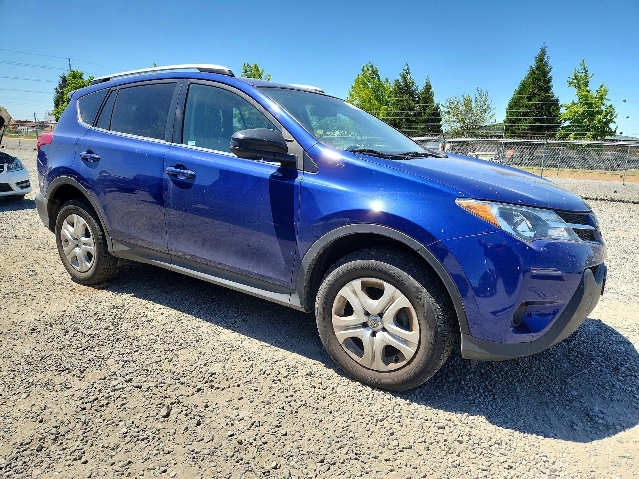 2015 TOYOTA RAV4 LE photo 7