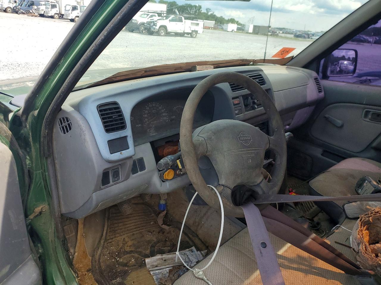 1998 NISSAN FRONTIER photo 10