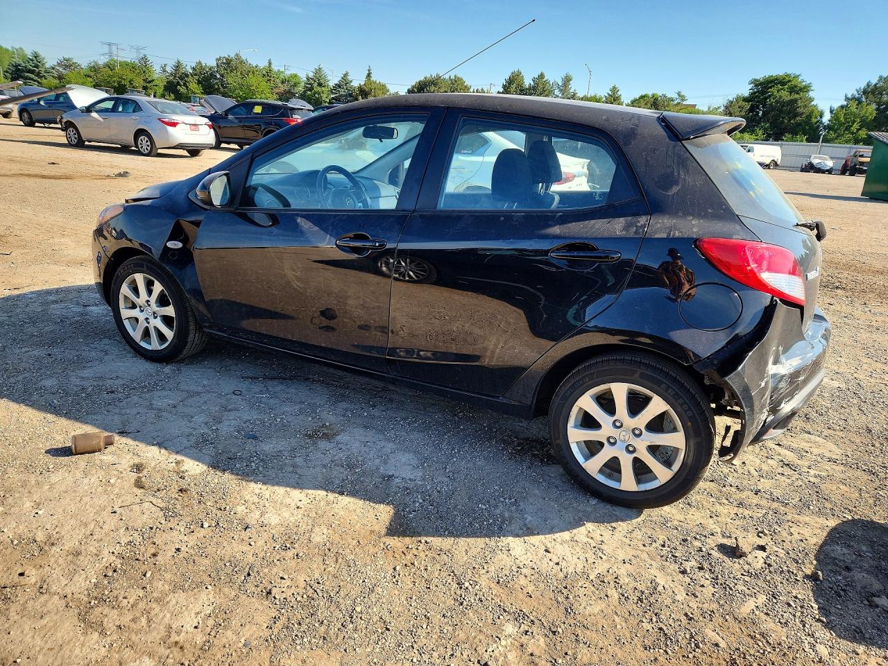 2011 MAZDA MAZDA2 photo 4