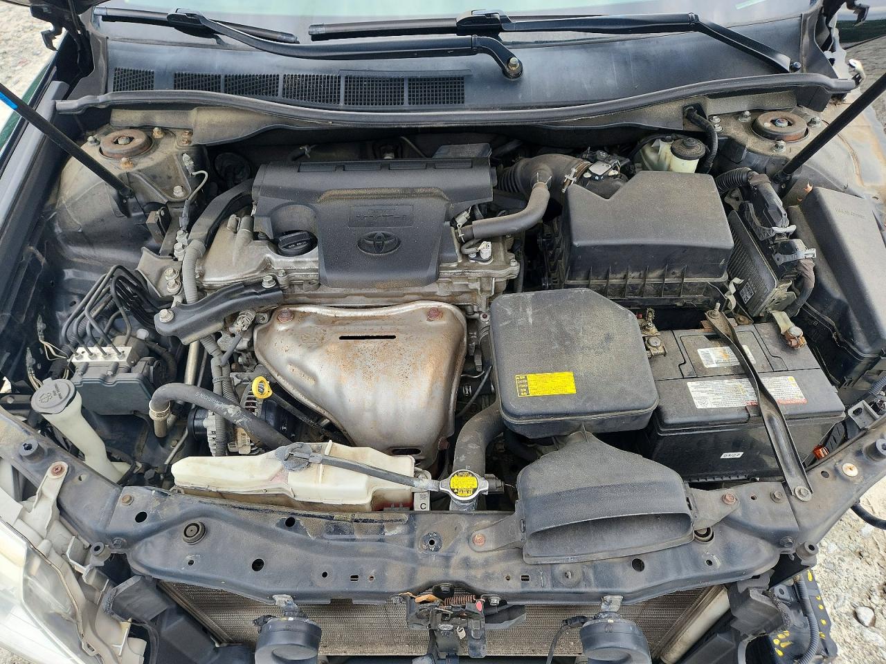 2014 TOYOTA CAMRY LE photo 21