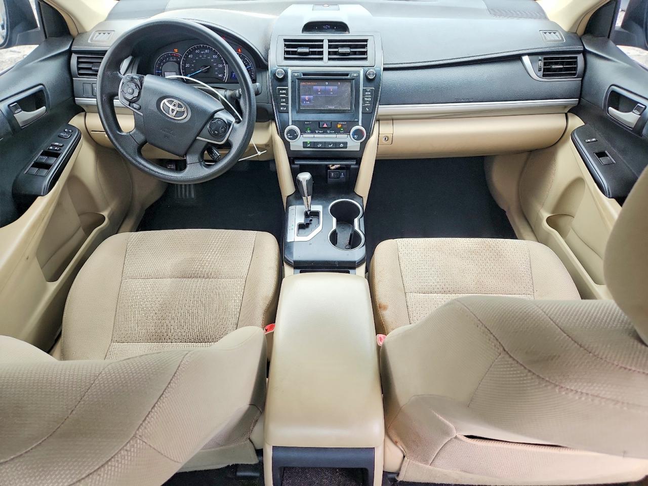 2014 TOYOTA CAMRY LE photo 15
