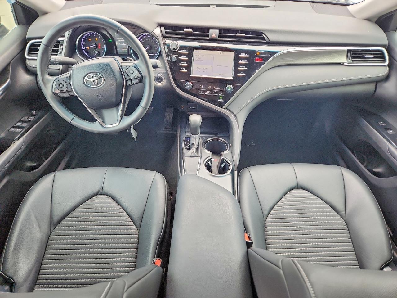 2018 TOYOTA CAMRY SE photo 15