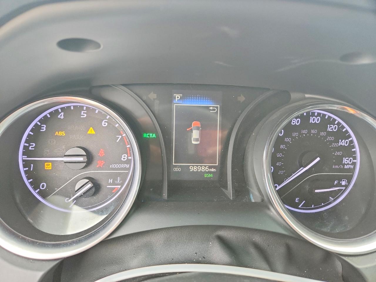 2018 TOYOTA CAMRY SE photo 17
