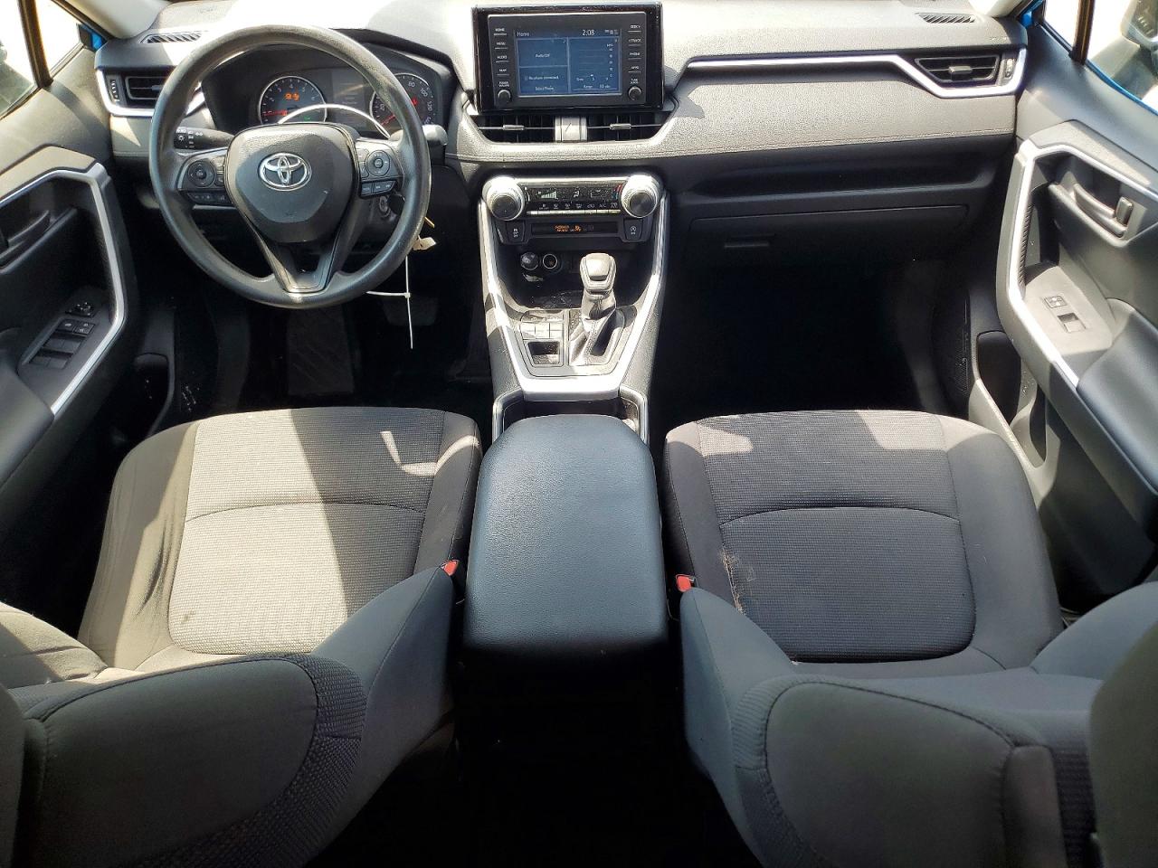 2019 TOYOTA RAV4 LE photo 22