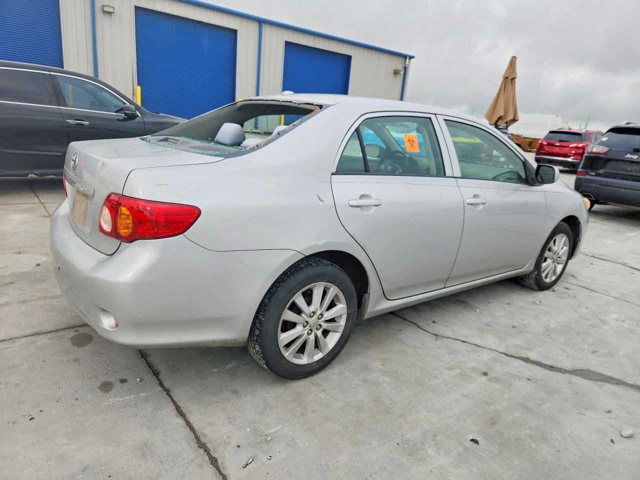 2010 TOYOTA COROLLA LE photo 5
