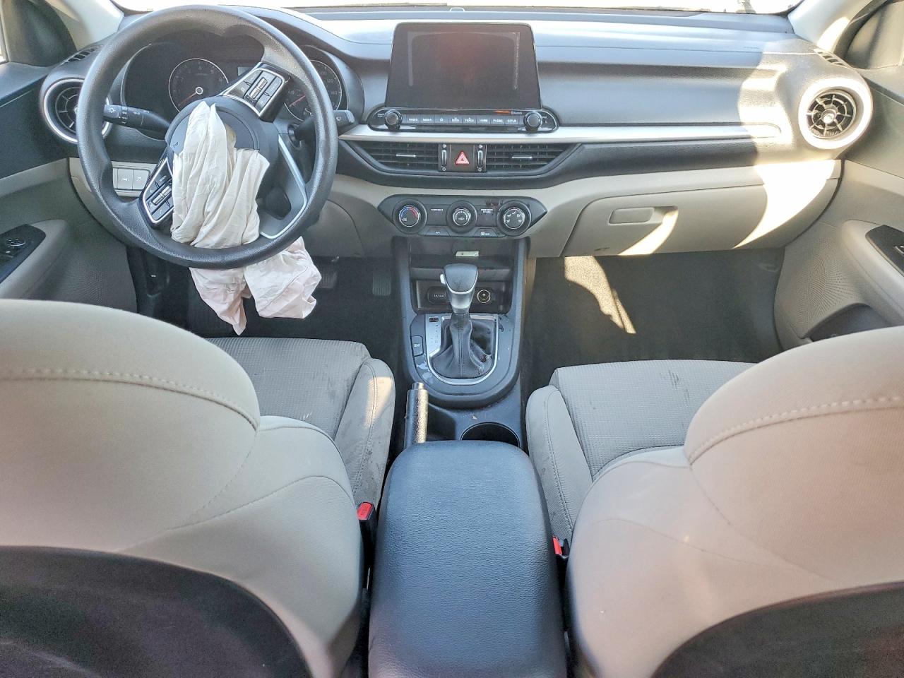 2021 KIA FORTE LXS photo 8